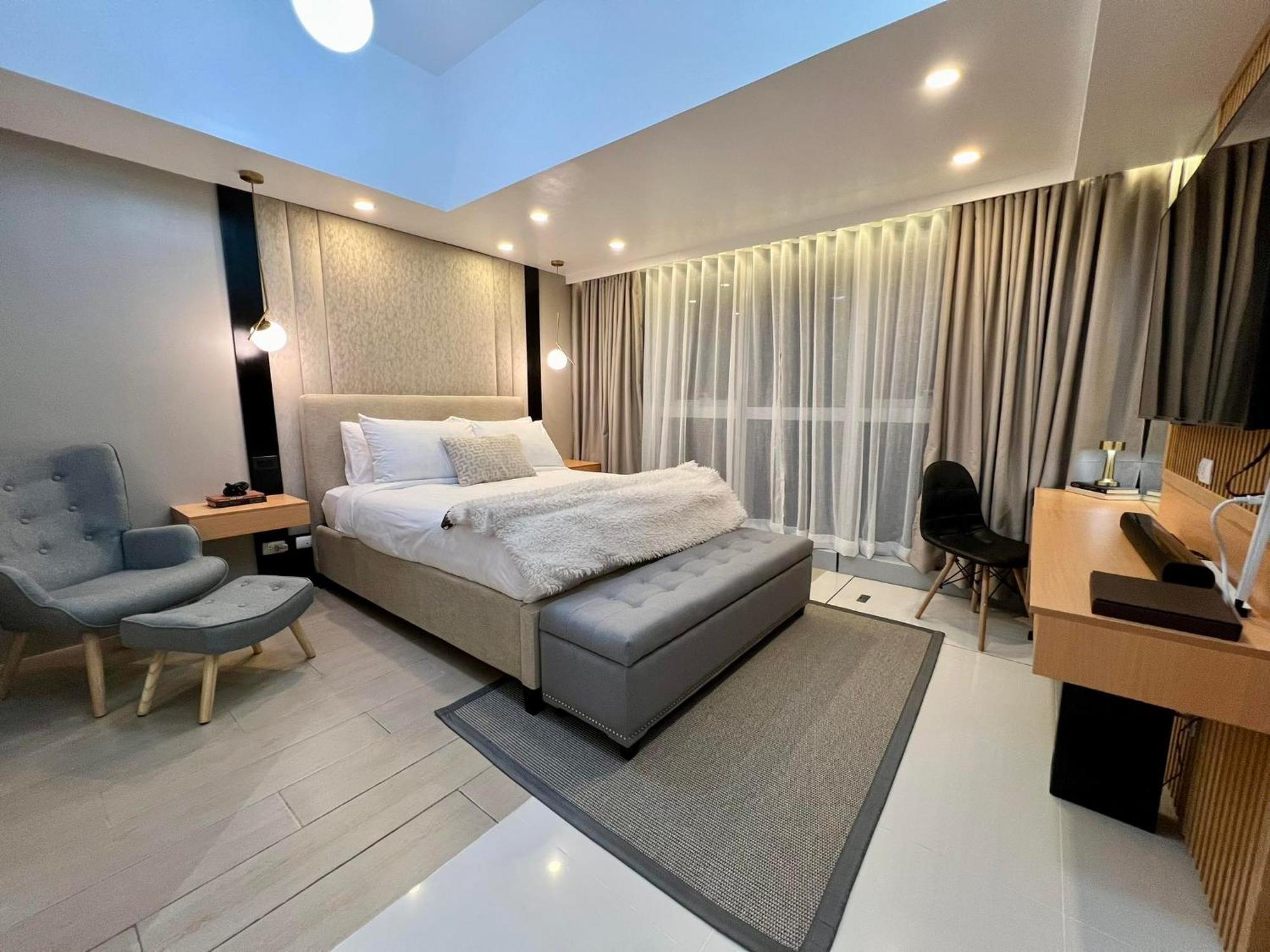 Hotel Vibe Condo At Uptown Parksuites Bgc Taguig Eksteriør billede